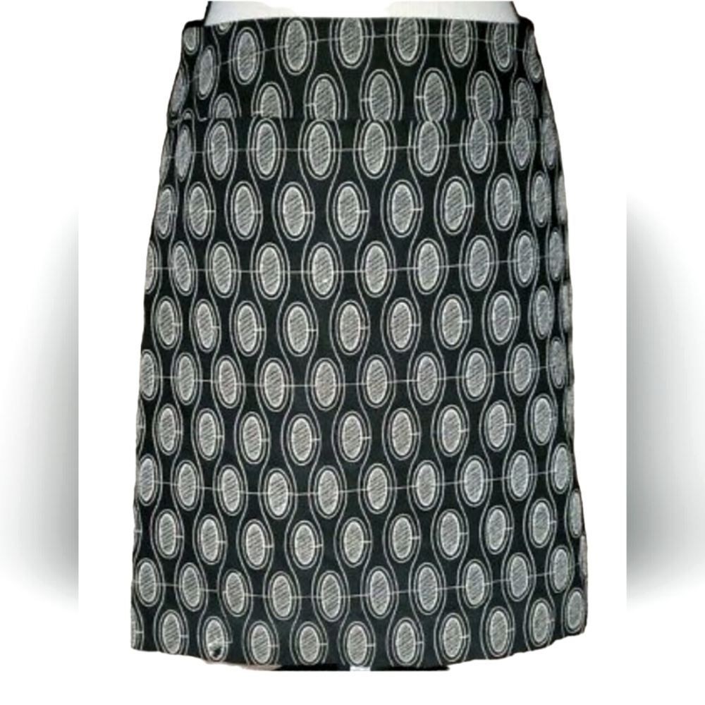 Ann Taylor LOFT embroidered skirt